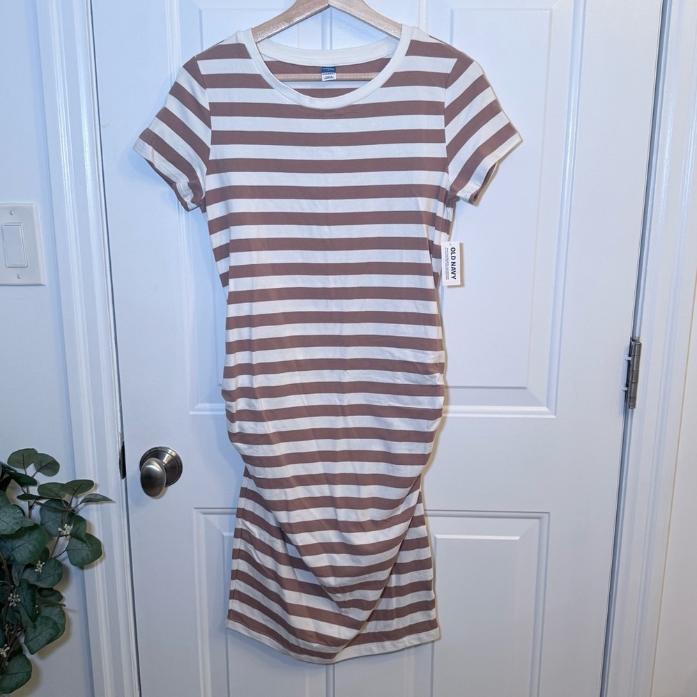 Old Navy Short-Sleeve Striped Maternity Midi Dress in Beige and White